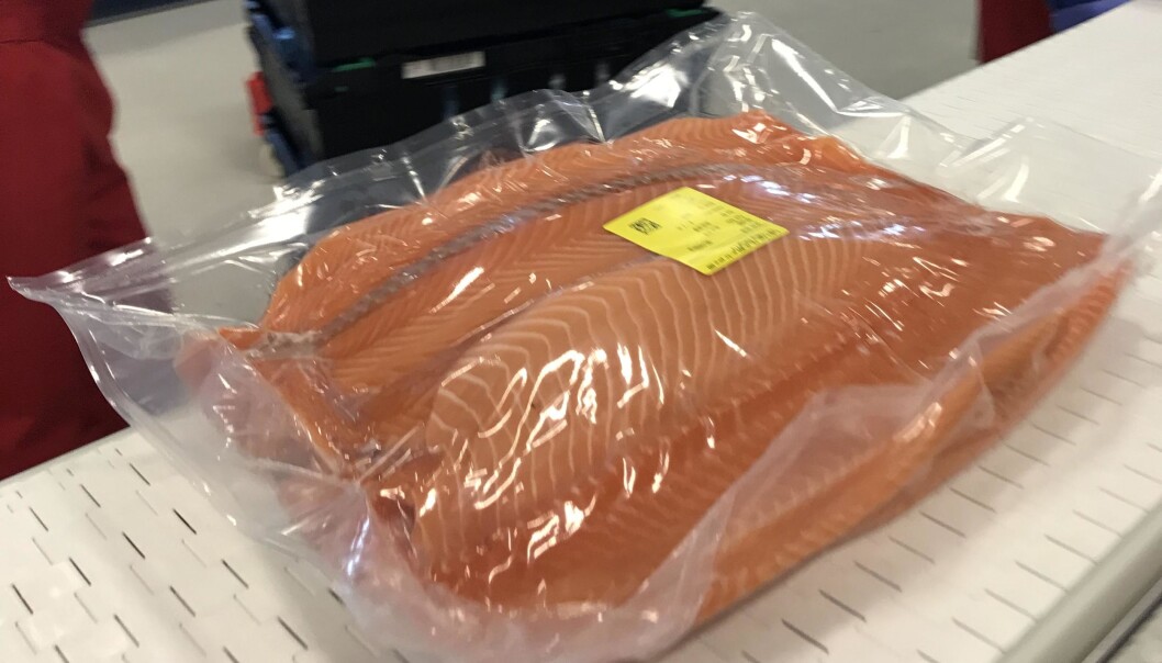 Nofima researchers have developed a thinner plastic film for use in the seafood industry, which reduces plastic use in big batches of seafood by 10 per cent. (Photo: Author Provided) Nofima researchers have developed a thinner plastic film for use in the seafood industry, which reduces plastic use in big batches of seafood by 10 per cent. (Photo: Author Provided)