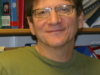 Professor Clive Bramham explains what happens in the brain when we train our senses. (Photo: UiB) Professor Clive Bramham explains what happens in the brain when we train our senses. (Photo: UiB)