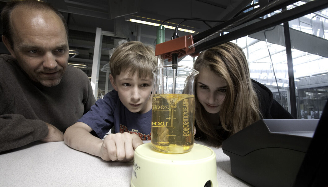 Inquiry based learning is about giving a little bit more responsibility to students for their own learning, using their curiosity and enthusiasm to drive the learning process, according to Peter Gray. (Photo: Jøran Wærdahl, Klipp og lim media) Inquiry based learning is about giving a little bit more responsibility to students for their own learning, using their curiosity and enthusiasm to drive the learning process, according to Peter Gray. (Photo: Jøran Wærdahl, Klipp og lim media)