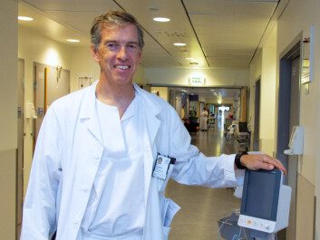 SCEPTICAL: Chief Physician Olav Engebråten, who is an expert on breast cancer, is sceptical about whether simulations can improve cancer treatment in the short term, but still believes that the idea is exciting over the long term. (Photo: Yngve Vogt) SCEPTICAL: Chief Physician Olav Engebråten, who is an expert on breast cancer, is sceptical about whether simulations can improve cancer treatment in the short term, but still believes that the idea is exciting over the long term. (Photo: Yngve Vogt)