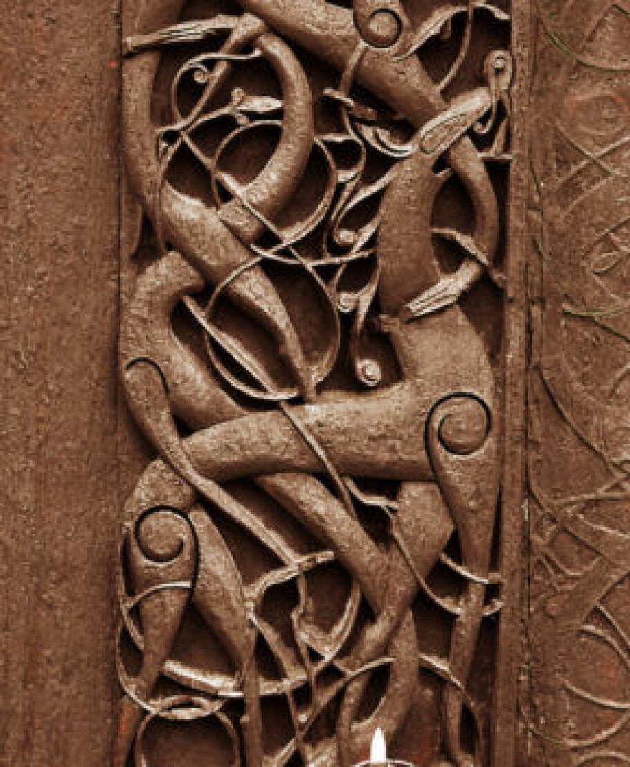 “The animal is a stylized lion, a central motif in the heraldry of the late Viking age. The lion as a symbol of the ruler can also symbolize Christ, who is struggling against the evil powers,” says Margrete Syrstad Andås. (Photo: Lene Buskoven, Directorate for Cultural Heritage)
