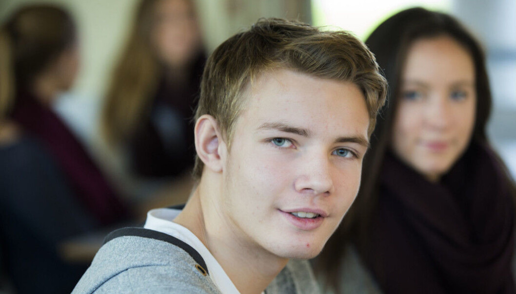 Teachers systematically assess and grade girls and boys differently. Not because the boys are necessarily academically inferior – but because they don’t meet the school’s social norms to the same extent as girls. (Illustration photo: Berit Roald / NTB scanpix) Teachers systematically assess and grade girls and boys differently. Not because the boys are necessarily academically inferior – but because they don’t meet the school’s social norms to the same extent as girls. (Illustration photo: Berit Roald / NTB scanpix)