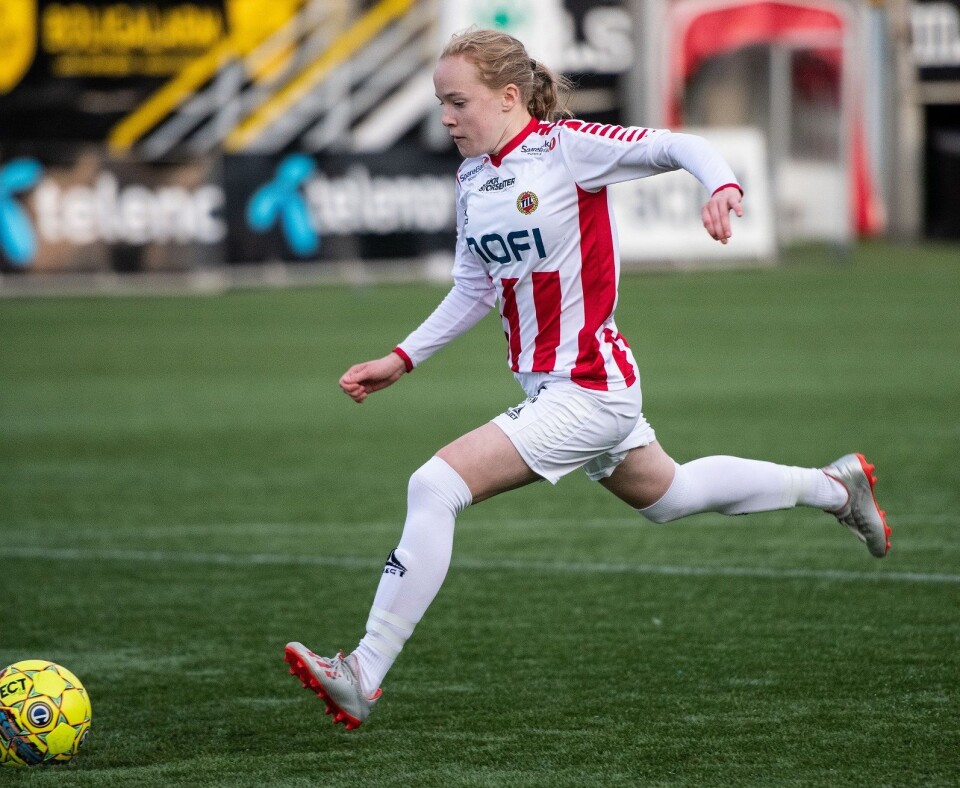 The new Female Football Centre in Tromsø, Norway, hopes to boost female football players’ performance. The photo shows football player Ina Birkelund, one of the big talents from Tromsø, in action. (Photo: Gry Berntzen)