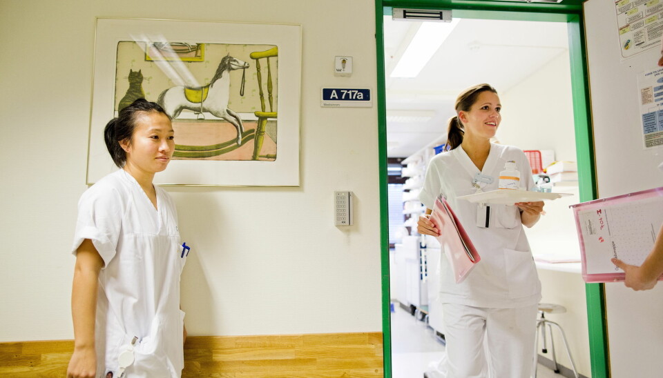 Hanne Marie Ihlebæk has done field work among nurses in a cancer ward, and was surprised at how important the sense of smell was to their job. “A urinary tract infection is very distinct. I can recognize that smell out in the corridor,” one nurse said. (Photo: Tore Meek / NTB scanpix)