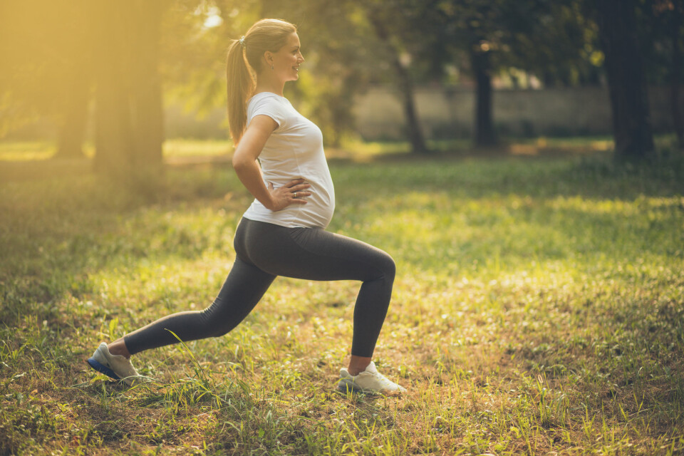 Experts recommend that pregnant women exercise at a moderate intensity, and that the length of their training sessions not exceed an hour (Illustration photo: Mladen Zivkovic, Shutterstock, NTB scanpix)