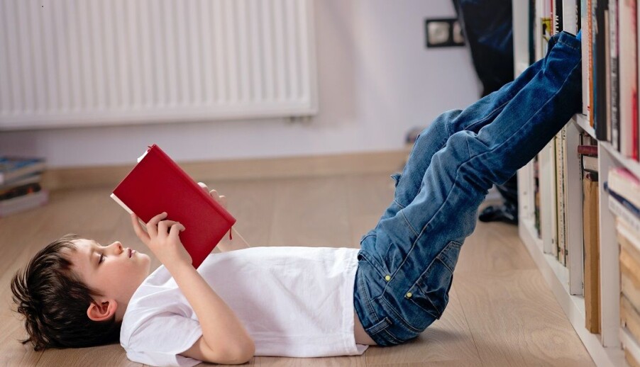 Since reading is the very foundation for acquiring other skills, it should be prioritized for the first few years of school. (Photo: Shutterstock, NTB Scanpix)