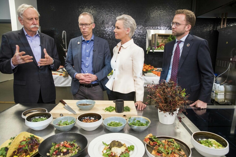 Professor Walter Willett from Harvard University, Johan Rockström, professor at the Stockholm Resilience Centre , Gunnhild Stordalen, the founder and executive chair of EAT, and then minister of development Nikolai Astrup presented the main findings in the EAT-report in Oslo in January 2019 (Photo: Terje Pedersen / NTB scanpix).