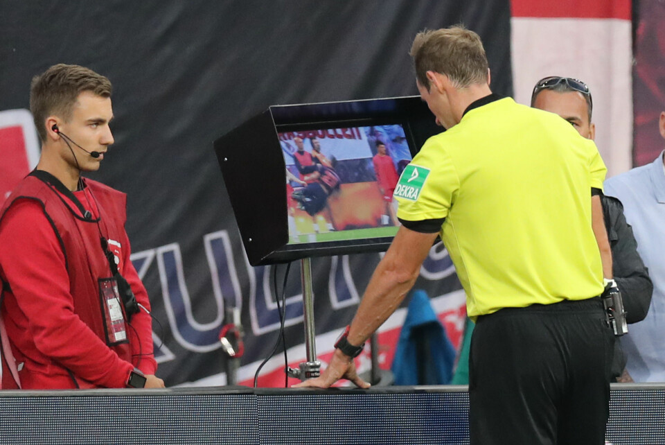 In some football leagues, the referee may have to replay the same episode several times in order to decide whether to show a red card, call a penalty or cancel a goal.