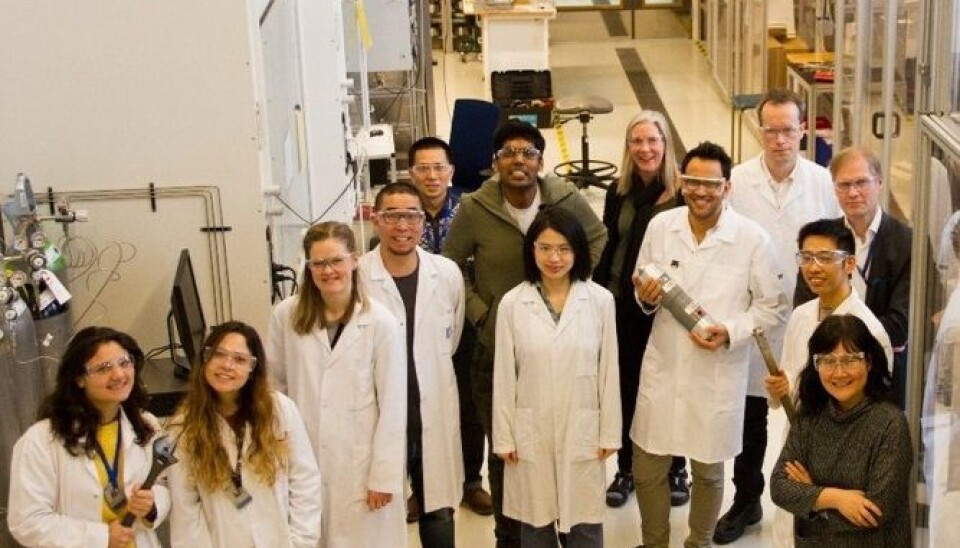 The membrane research group is looking for materials that can help filter out carbon dioxide.