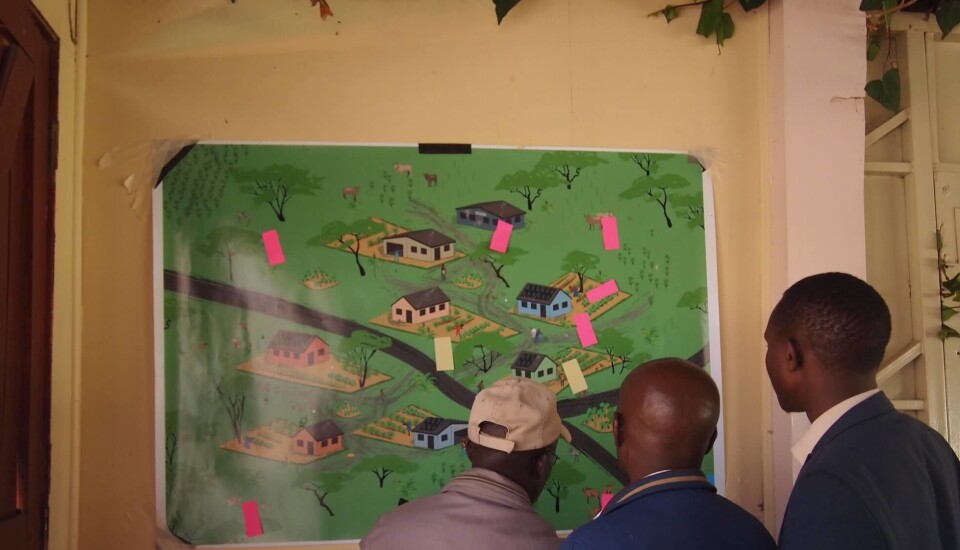 Villagers who didn’t play the game were asked to evaluate four future scenarios. They used sticky tabs to indicate which elements in the scenarios they liked best.
