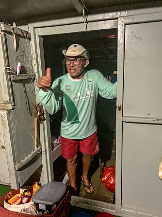 The skipper remains cheerful, despite the fact that the “crew” – made up of business leaders and R&D representatives – turn out to be pretty useless on the high waves over the continental shelf off northern Brazil. The skipper remains cheerful, despite the fact that the “crew” – made up of business leaders and R&D representatives – turn out to be pretty useless on the high waves over the continental shelf off northern Brazil.