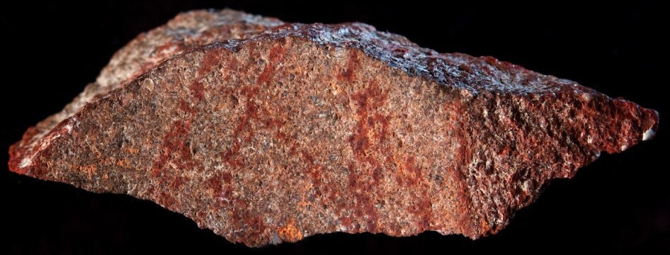The WORLD'S OLDEST DRAWING: Henshilwood and his team at the University of Bergen’s Centre for Excellence,the Centre for Early Sapiens Behaviour (SapienCE) have made several spectacular archaeological discoveries. In the autumn of 2018 their discovery of the world's oldest man-made drawing was published in Nature.