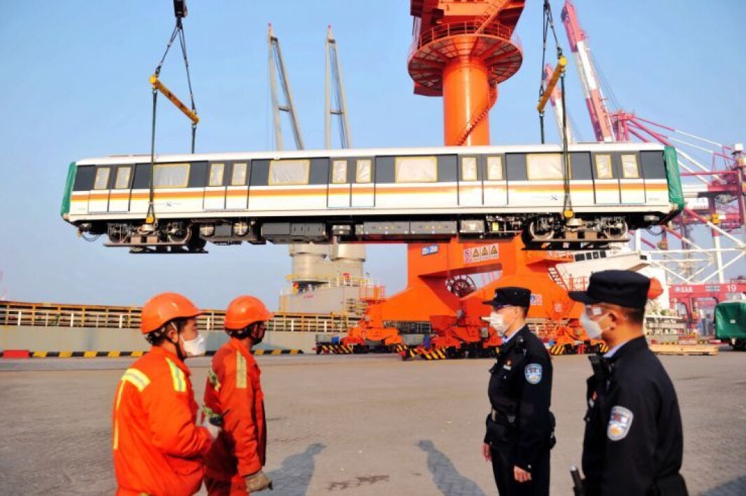 Less dependent on one country: - Maybe we should spread the systems for subcontractors and not be so dependent on one country, such as China, says economics professor Kalle Moene. Here from Qingdao Export Port in China, March 18. Less dependent on one country: - Maybe we should spread the systems for subcontractors and not be so dependent on one country, such as China, says economics professor Kalle Moene. Here from Qingdao Export Port in China, March 18.