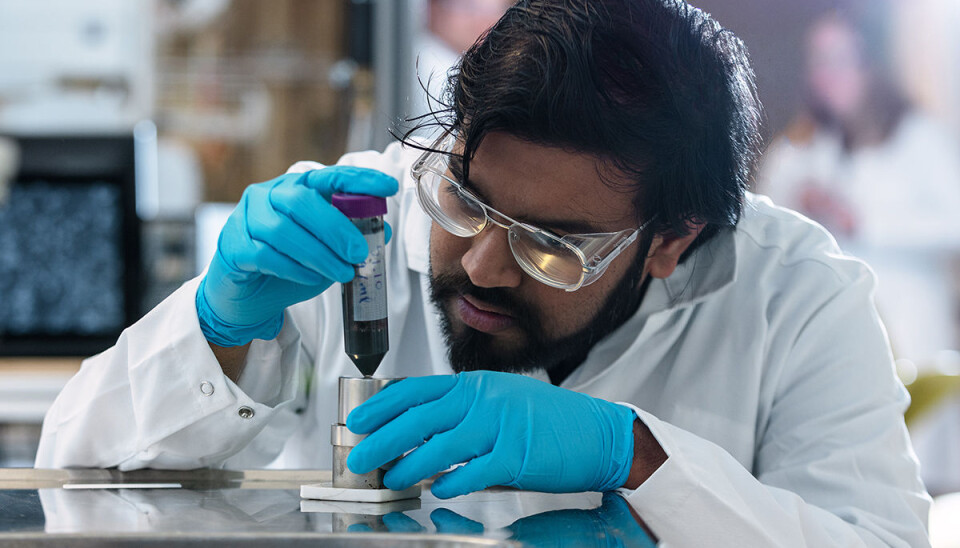 Sulalit Bandyopadhyay, a postdoc at the Department of Chemical Engineering created the special magnetic nanoparticles.