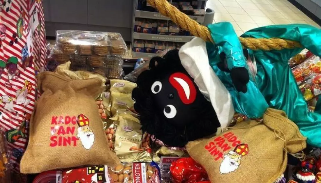 Zwarte Piet puppet in Dutch supermarket