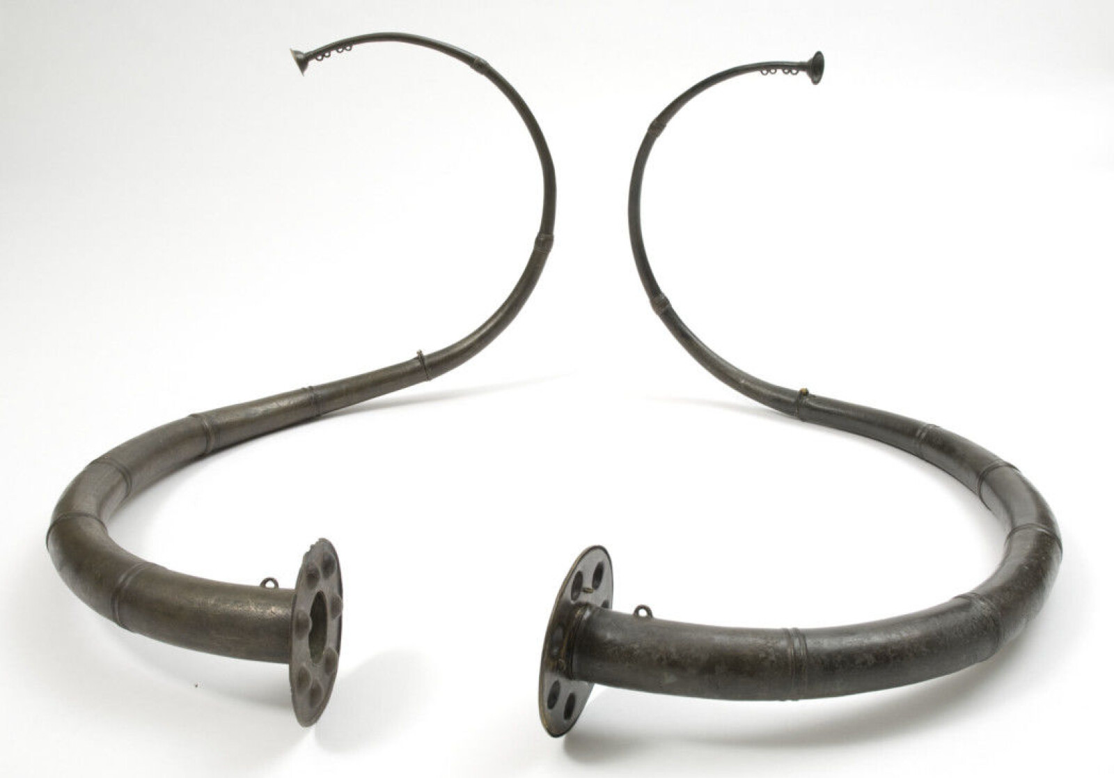 Bronze Age lurs found at Revheim in Stavanger are some of the artefacts we have that tell us about Bronze Age art. These musical instruments were buried in a wetland and are so well preserved that they can still be played. The lurs were found next to a petroglyph field and may have been made in Denmark. Almost 4,500 years ago, in the Stone Age, close ties were established between people in Jutland in Denmark and people in Rogaland in Norway. Paddling over the Skagerrak, the straight between Norway and Denmark may have taken 17 to 18 hours in a Bronze Age ship. Bronze Age lurs found at Revheim in Stavanger are some of the artefacts we have that tell us about Bronze Age art. These musical instruments were buried in a wetland and are so well preserved that they can still be played. The lurs were found next to a petroglyph field and may have been made in Denmark. Almost 4,500 years ago, in the Stone Age, close ties were established between people in Jutland in Denmark and people in Rogaland in Norway. Paddling over the Skagerrak, the straight between Norway and Denmark may have taken 17 to 18 hours in a Bronze Age ship.
