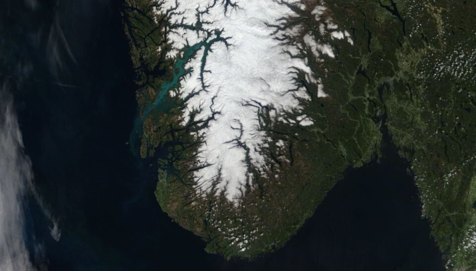 Satellite photo of Hardangerfjorden on May 30, 2020. The phenomenon can still be observed when there is no cloud cover.