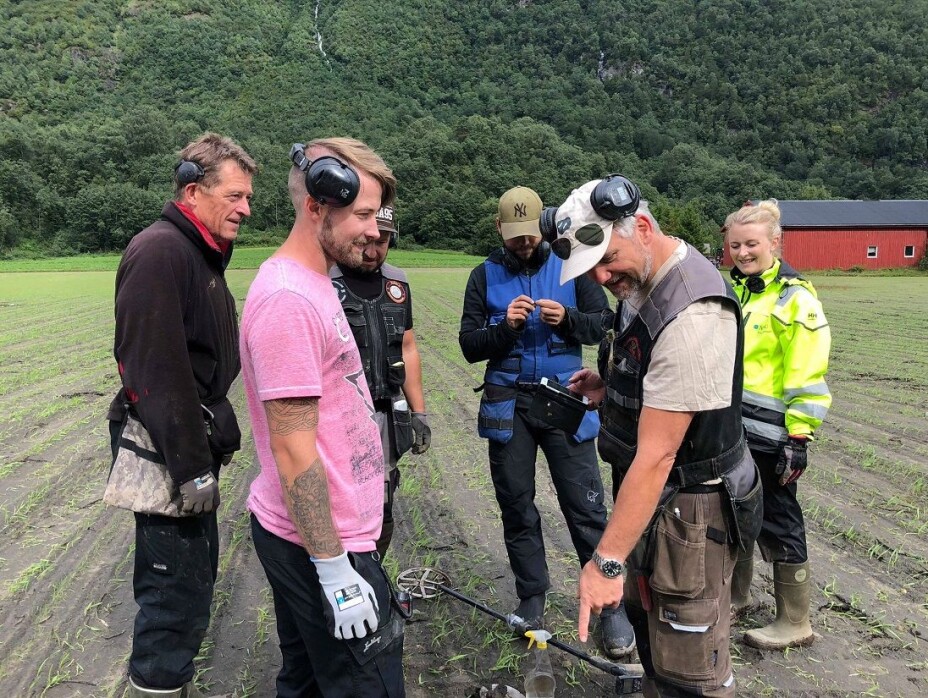 Field Meeting. Alf Harald Dragseth, Steffen Hansen, Bartek Nowakowski, Anders Danielsen, Anders Lippert and Caroline Fredriksen.
