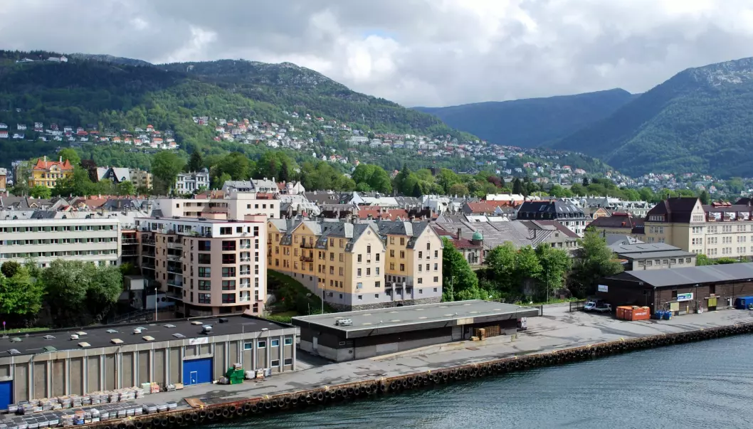 Jørgen Thormøhlen was a Norwegian slave trader. He named a section of the town of Bergen after himself, Møhlenpris. In light of recent debates, some have said it is time to consider renaming this part of Bergen. The authors of this opinion however believe a name change is not necessary, though they would have supported removing a statue of him, if one existed.