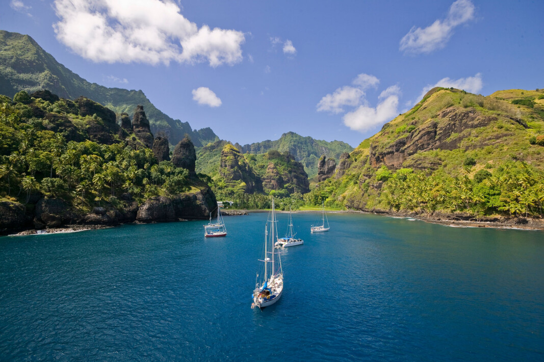 Thor Heyerdahl went to Fatu-Hiva for his honeymoon with his wife Liv. Thor Heyerdahl went to Fatu-Hiva for his honeymoon with his wife Liv.