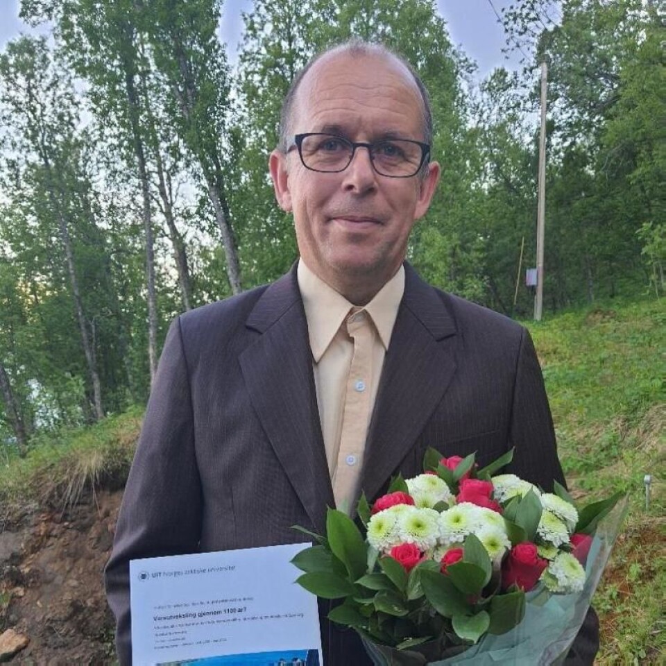 Searching for metals has been a hobby of Tor-Kjetil Krokmyrdal for many years before he started his master’s studies in archaeology. The image is from when he received his UiT diploma.