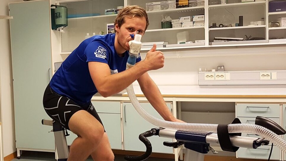 What is the crucial factor in O2 uptake when oxygen needs to pass from the air via your lungs and then be transported out into your blood so that it can be absorbed by your muscles, thereby allowing you to move? The answer has an impact on how fitness training, for example, can be structured.