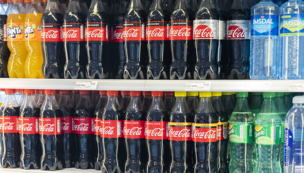 When diet soda was moved to the front of the coolers in some stores, sales of regular soft drinks declined, one study shows. When diet soda was moved to the front of the coolers in some stores, sales of regular soft drinks declined, one study shows.
