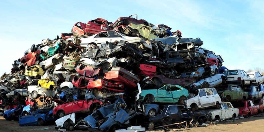 The number of motor vehicles has tripled in low- and middle-income countries in the last 20 years, which in turn leads to a sharp increase in lead-containing batteries.