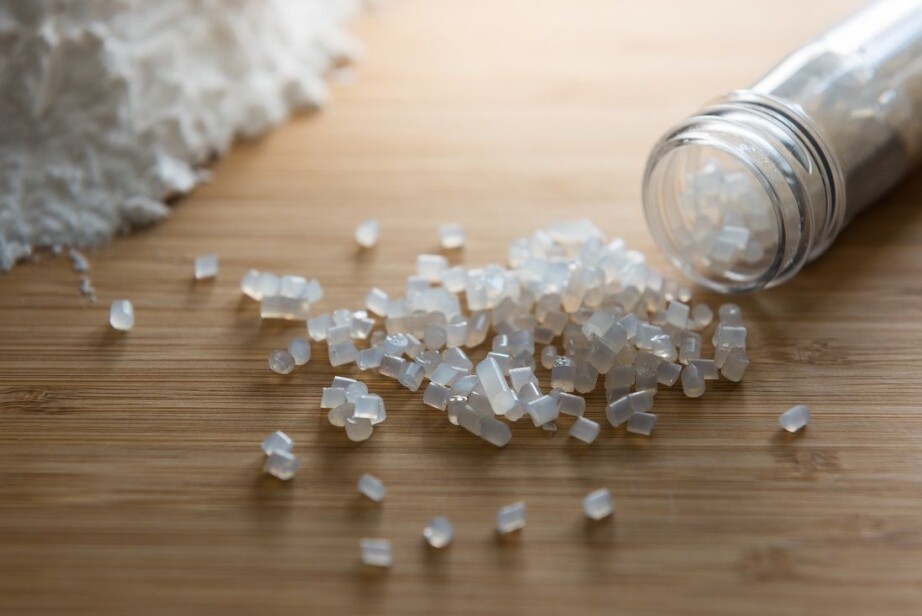 Bio-based and biodegradable plastic is no safer than other plastic.