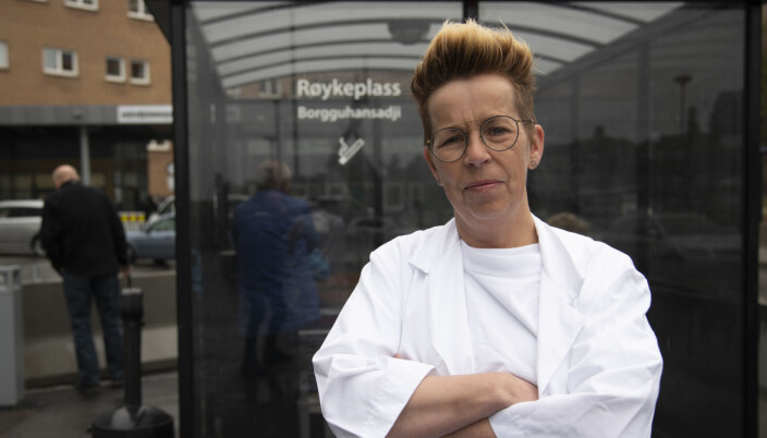 Merethe Selnes Hansen's study finds that women are at greater risk of developing lung cancer and dying from it, compared to their male counterparts who smoke the same amount of cigarettes. Merethe Selnes Hansen's study finds that women are at greater risk of developing lung cancer and dying from it, compared to their male counterparts who smoke the same amount of cigarettes.