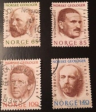 Goldschmidt is little remembered in Norway. But in 1974 he adorned Norwegian stamps as one of the great Norwegian geologists. Goldschmidt is little remembered in Norway. But in 1974 he adorned Norwegian stamps as one of the great Norwegian geologists.