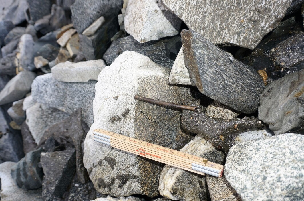 An arrow shaft that is more than 6000 years old, one of the oldest finds from Langfonne An arrow shaft that is more than 6000 years old, one of the oldest finds from Langfonne