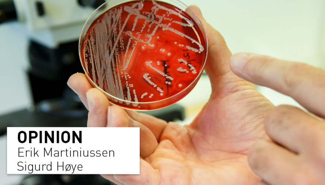Listen to your doctor and do not use antibiotics unless you really need to, write Erik Martiniussen and Sigurd Høye. The petri dish contains MRSA bacteria. Listen to your doctor and do not use antibiotics unless you really need to, write Erik Martiniussen and Sigurd Høye. The petri dish contains MRSA bacteria.