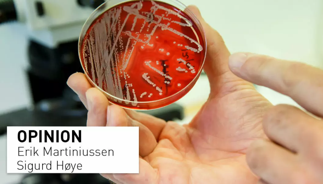 Listen to your doctor and do not use antibiotics unless you really need to, write Erik Martiniussen and Sigurd Høye. The petri dish contains MRSA bacteria.
