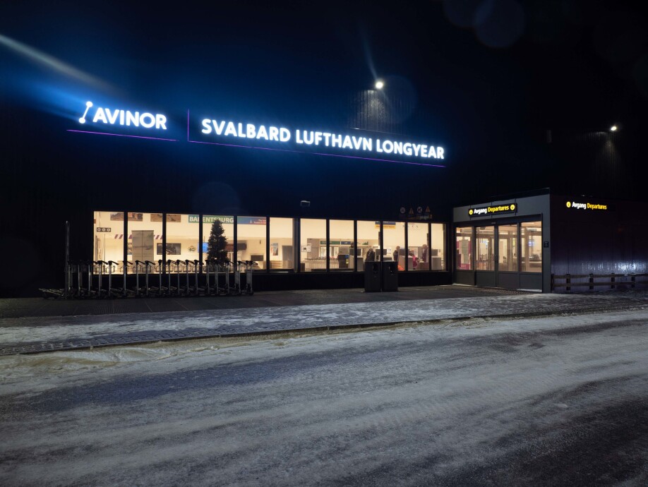 The airport in Longyearbyen is a surprisingly large source of fluorinated compounds.