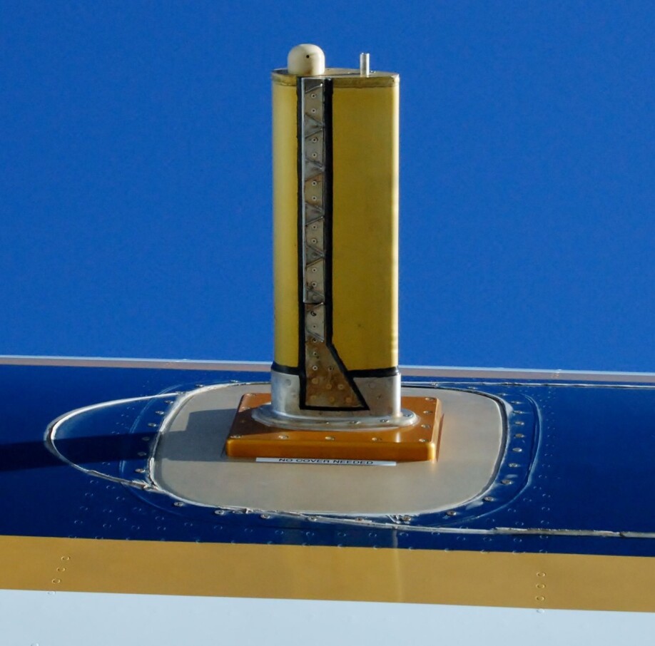 This is what it looks like from below when the pipe sticks out of the aircraft.