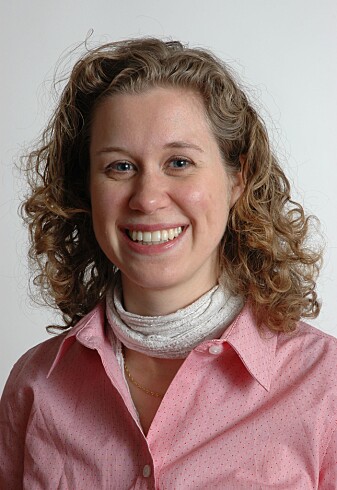 Dorothy Dankel brings research ethics to the table in the CRISPR-salmon project. Dorothy Dankel brings research ethics to the table in the CRISPR-salmon project.