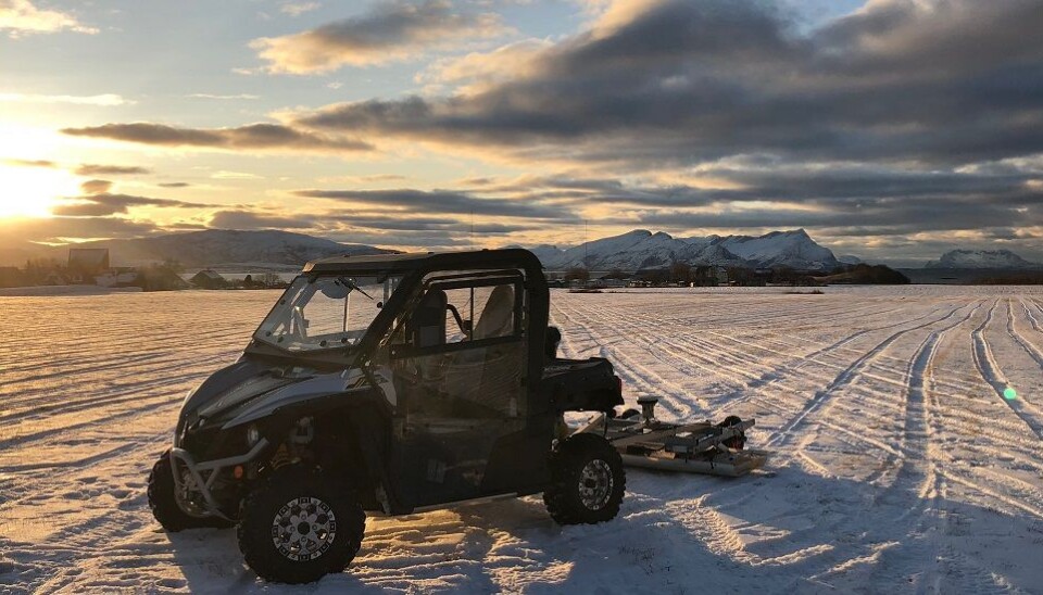 The ground was frozen and the field was covered with a fine layer of snow – ideal conditions for this type of archaeological research.
