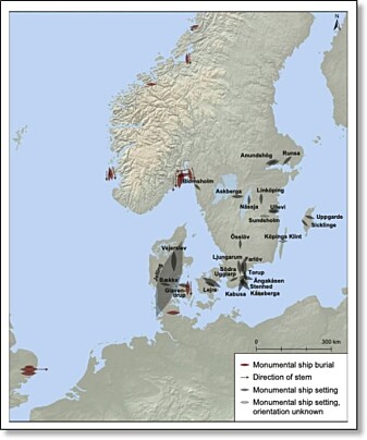 The map shows monumental tombs and stone formations shaped like ships. The length of the figures indicates the size of the monuments. The Jelling ship in Denmark is clearly the largest. The map shows monumental tombs and stone formations shaped like ships. The length of the figures indicates the size of the monuments. The Jelling ship in Denmark is clearly the largest.