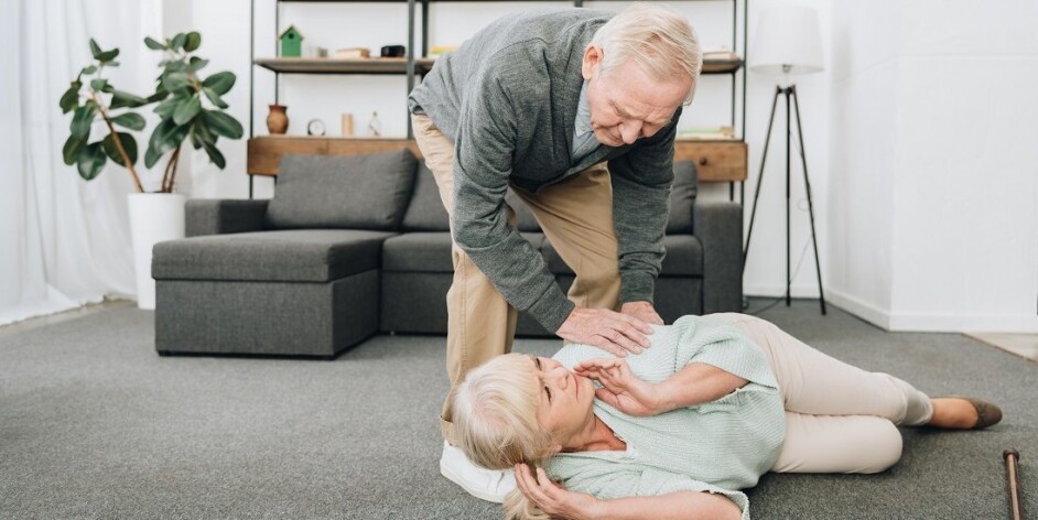 The likelihood of surviving after breaking a hip can be dependent on how busy the surgeon is with other acute operations.
