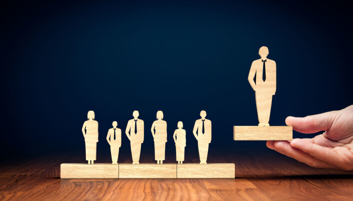 When company boards, helped by headhunting companies, go in search of new top executives, they often choose people with a lot of experience. Talent and abilities may seem to play less of a role. Is this perhaps because many of the most talented employees don’t want these kinds of jobs? When company boards, helped by headhunting companies, go in search of new top executives, they often choose people with a lot of experience. Talent and abilities may seem to play less of a role. Is this perhaps because many of the most talented employees don’t want these kinds of jobs?