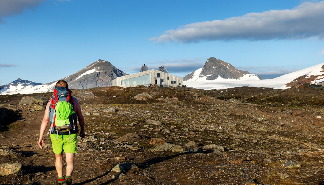 Tourists from other countries have discovered the unique system offered by the Norwegian Trekking Association (DNT) for people who want to visit the Norwegian mountains. The spectacular Rabothytta is one of DNT's newest and highest huts. It is located at 1200 metres above sea level, and is framed by beautiful peaks, including Okstindan. Tourists from other countries have discovered the unique system offered by the Norwegian Trekking Association (DNT) for people who want to visit the Norwegian mountains. The spectacular Rabothytta is one of DNT's newest and highest huts. It is located at 1200 metres above sea level, and is framed by beautiful peaks, including Okstindan.