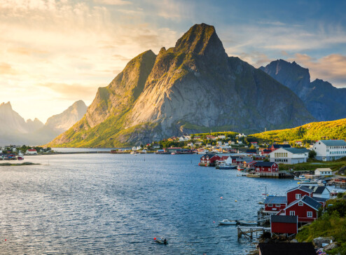 The growth of Airbnb can support tourism development in remote tourist destinations The growth of Airbnb can support tourism development in remote tourist destinations