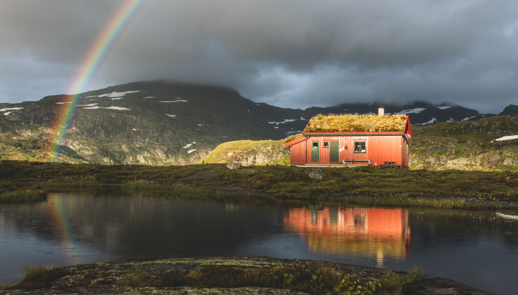 Simlebu is a self-service DNT cabin on the West Coast of Norway. Simlebu is a self-service DNT cabin on the West Coast of Norway.