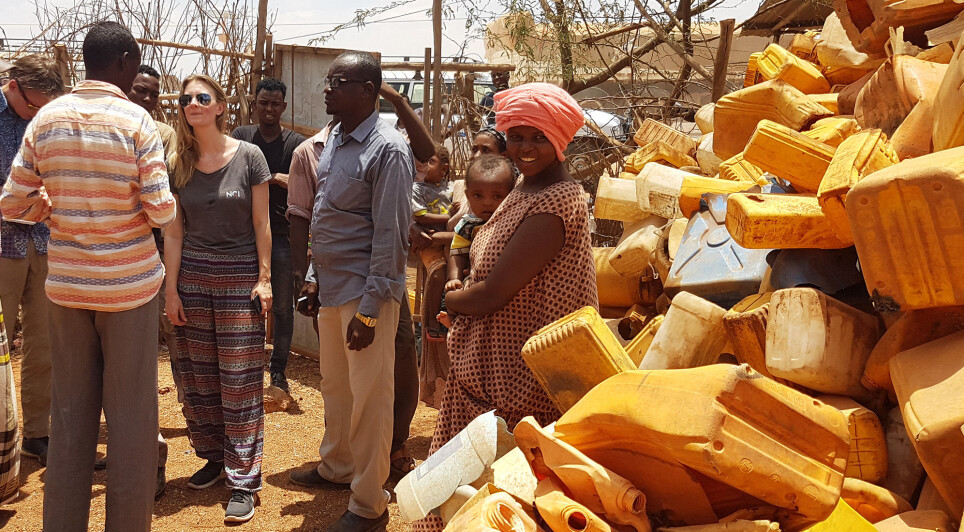 “Instead of purchasing a ready-made facility, we are working on solutions that both the refugees and the local population can set up and operate themselves,” says project manager Cathrine Eckbo.