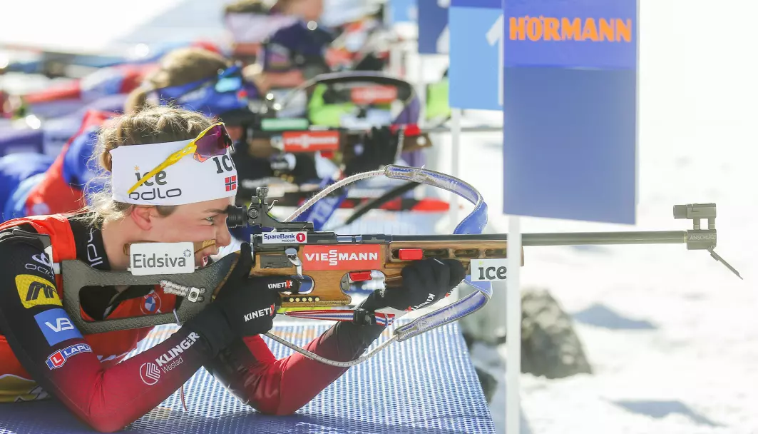 Today: An elite sport with spectator appeal. In the old days: Military skill with an emphasis on keeping Swedes away from the Norwegian side of the border. Here you see Ida Lien in action at the last World Cup relay in Pokljuka in 2021.