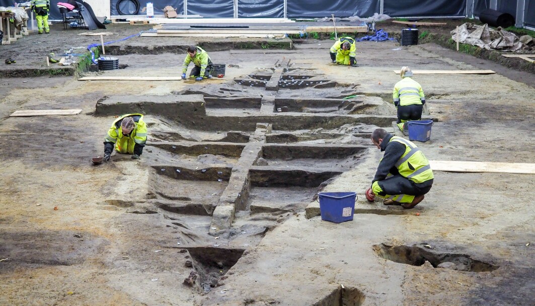 The Gjellestadship excavation started last summer, and will be finished within the next few weeks. The ship is very dilapidated, and there have been few intact artifacts or woodwork. However, a lot of information about the ship has been fed into modern technology, and will give us information about ship and grave building that we did not have access to when ships were excavated 100 years ago. The Gjellestadship excavation started last summer, and will be finished within the next few weeks. The ship is very dilapidated, and there have been few intact artifacts or woodwork. However, a lot of information about the ship has been fed into modern technology, and will give us information about ship and grave building that we did not have access to when ships were excavated 100 years ago.