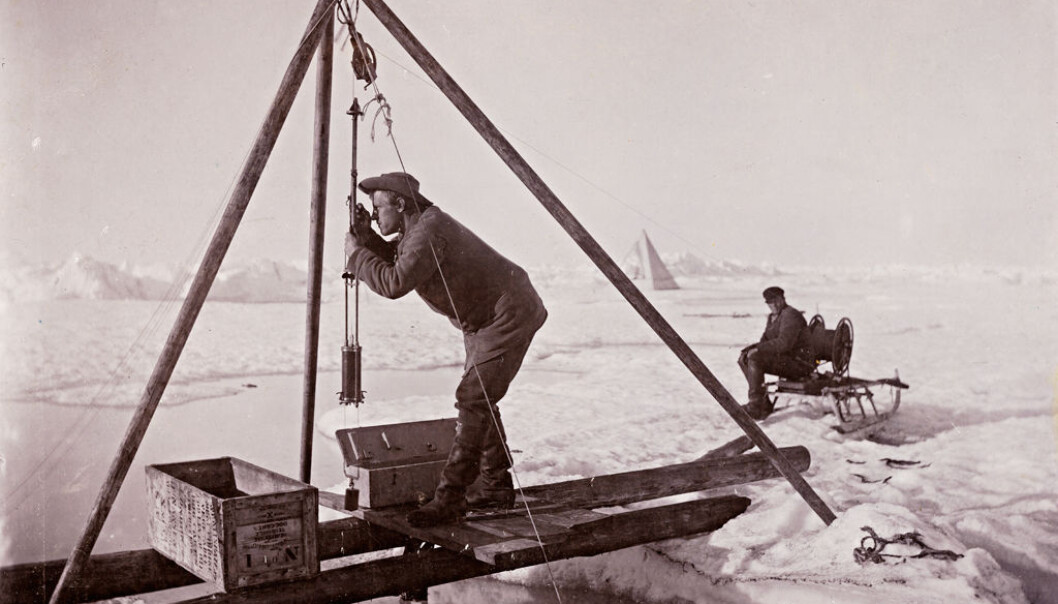 Work on the ice 125 years ago Work on the ice 125 years ago