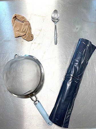 Common household items used in marine research, in clockwise from the top left corner: nylon stocking, spoon with holes, garbage bag and colander Common household items used in marine research, in clockwise from the top left corner: nylon stocking, spoon with holes, garbage bag and colander