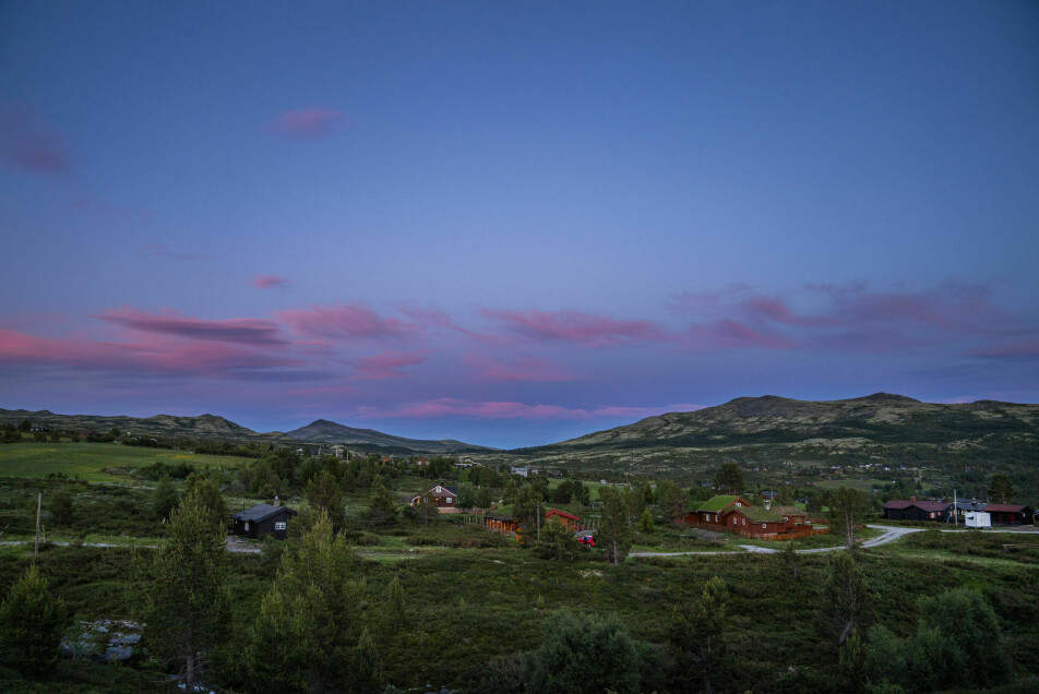 “I believe that cabin development will be slowed down and done differently,” says Jin Xue. The picture shows the Høvringen cabin area, west of Rondane National Park.